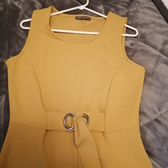 Yellow sheath dress - Picture 3 of 4